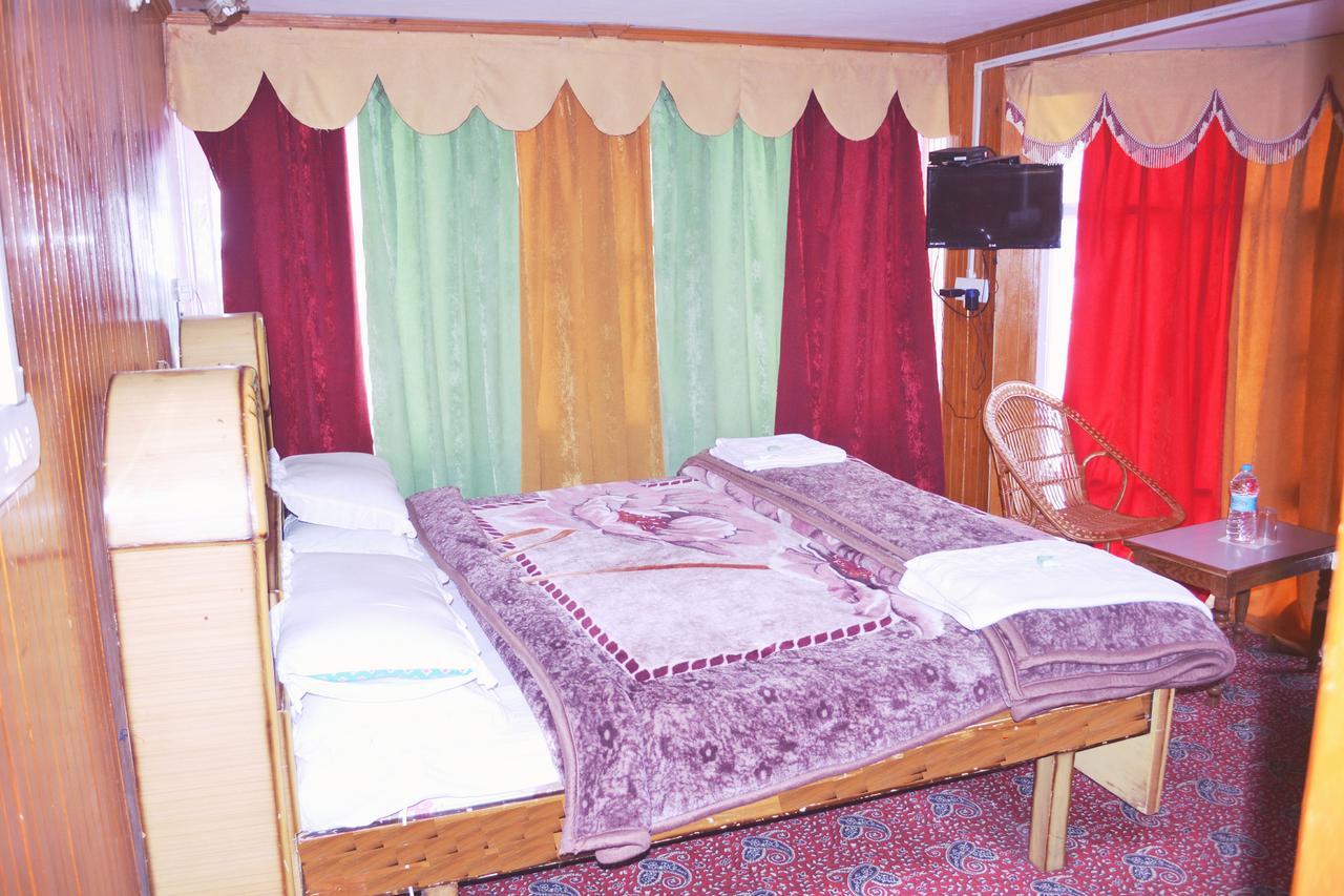 Hotel Glacier Heights Sonāmarg Esterno foto